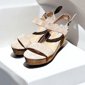 🌻NEW (w/tag) Steve Madden Breath Neutral Suede Flatform Wedge Sandal Size 8.5